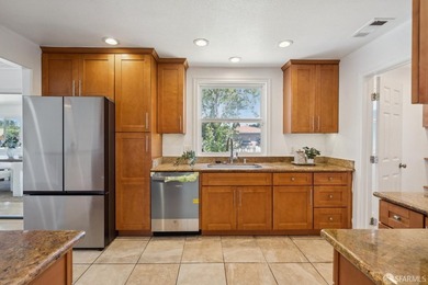 Welcome to this inviting 3-bedroom, 2-bathroom ranch-style home - photo 10
