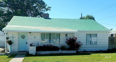 Snake River - Owyhee County Home For Sale in Homedale Idaho