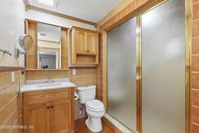 AMAZING OPPORTUNITY!!! Spacious 4 bedroom, 3 bathroom townhome - photo 33
