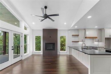 Modern luxury meets the serenity of nature in this stunning new - photo 10