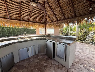 Exceptional oversized 3,514 sq ft lot offering over 70 feet of - photo 11