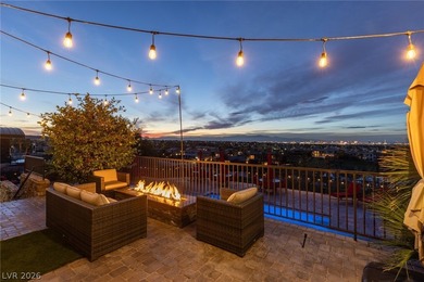 Magnificent custom home in guard/gated MacDonald Highlands with - photo 12
