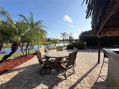 Exceptional oversized 3,514 sq ft lot offering over 70 feet of - photo 12