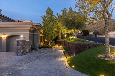Magnificent custom home in guard/gated MacDonald Highlands with - photo 13