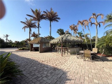 Exceptional oversized 3,514 sq ft lot offering over 70 feet of - photo 17
