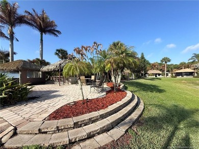 Exceptional oversized 3,514 sq ft lot offering over 70 feet of - photo 18