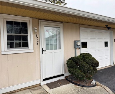 Enjoy Your Retirement and Carefree Living in this Desirable - photo 3
