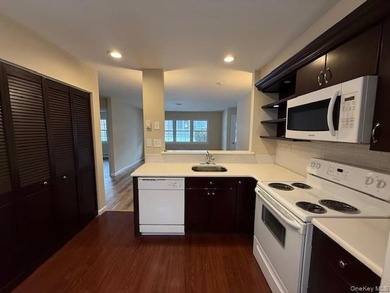 Enjoy Your Retirement and Carefree Living in this Desirable - photo 4