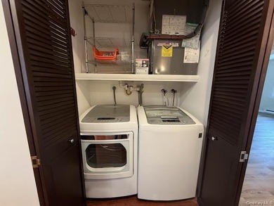 Enjoy Your Retirement and Carefree Living in this Desirable - photo 7