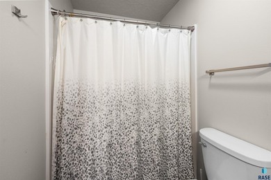 Welcome to this beautifully custom-built 2020 ranch, ideally - photo 37