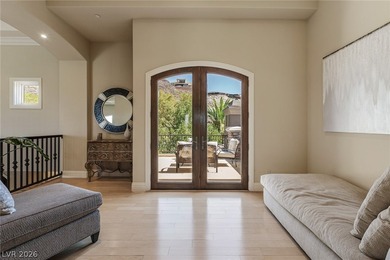 Magnificent custom home in guard/gated MacDonald Highlands with - photo 40