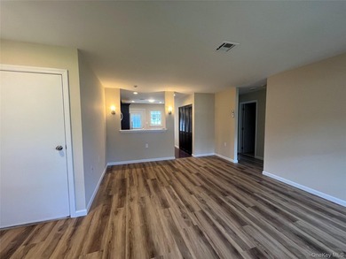 Enjoy Your Retirement and Carefree Living in this Desirable - photo 10