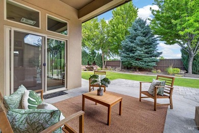 Beautiful James Clyde-built single-level home on a .35-acre - photo 41