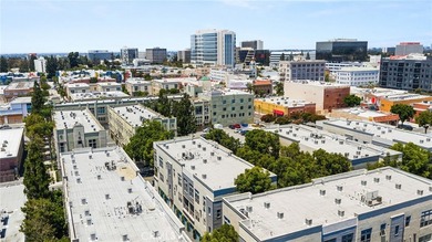 Experience the ultimate blend of urban sophistication and modern - photo 41