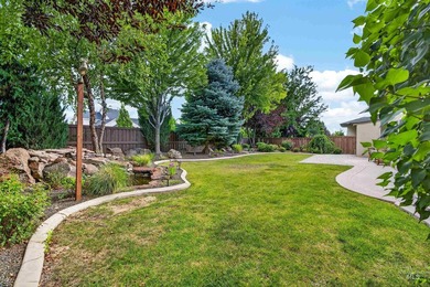 Beautiful James Clyde-built single-level home on a .35-acre - photo 42