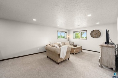 Welcome to this beautifully custom-built 2020 ranch, ideally - photo 42
