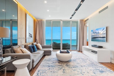 Turnkey, professionally designed 2-bedroom + den, 2.5-bath - photo 4