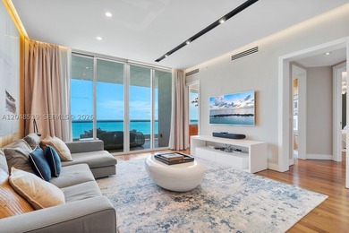 Turnkey, professionally designed 2-bedroom + den, 2.5-bath - photo 6
