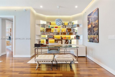 Turnkey, professionally designed 2-bedroom + den, 2.5-bath - photo 10