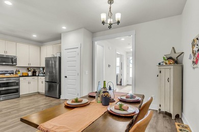 GREAT AMENITIES! Excellent price!! Largest Hunter Quinn-Elevated - photo 12