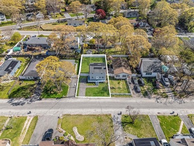 Welcome Home to this Beautiful Colonial in the heart of Mastic - photo 18