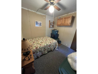 Big Pine Inn is nestled in a lovely setting of Oaks and Pines on - photo 20