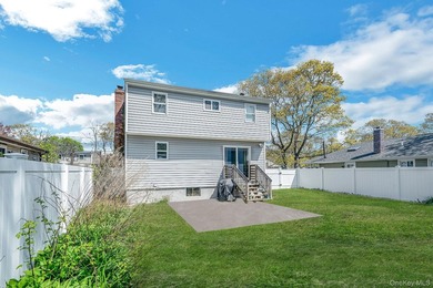 Welcome Home to this Beautiful Colonial in the heart of Mastic - photo 23