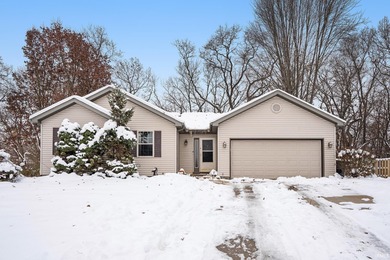 St. Joseph River Home Sale Pending in Osceola Indiana
