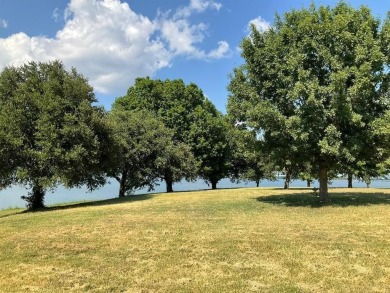 Lake Acreage For Sale in Corsicana, Texas