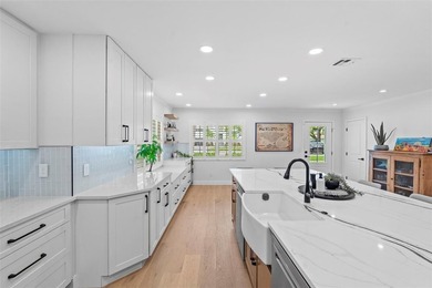 Welcome to 480 W. Davis Boulevard, where timeless Davis Islands - photo 13