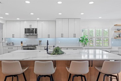 Welcome to 480 W. Davis Boulevard, where timeless Davis Islands - photo 15