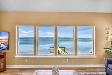 Beautiful Gary Ulrich custom built bay front home. Boat dock - photo 18