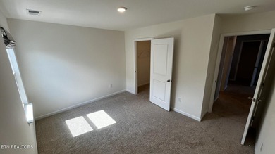 Seller Motivated! Nearly New Smart Home with 7 year structural - photo 30