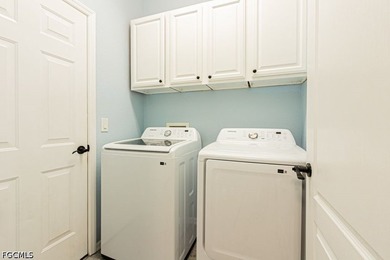 Welcome to this spacious FULLY FURNISHED 4BR home! Updates - photo 34