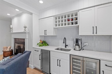 Welcome to 480 W. Davis Boulevard, where timeless Davis Islands - photo 35