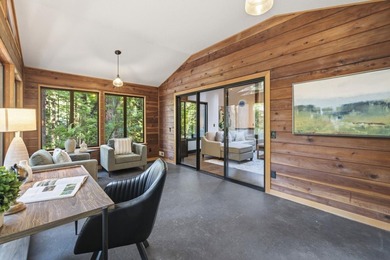 Stunning home on over an acre in one of the most convenient - photo 5