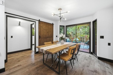 Stunning home on over an acre in one of the most convenient - photo 9