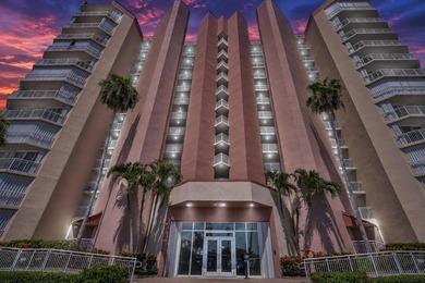 Luxury Oceanfront Living at Hibiscus By the Sea Experience the - photo 9