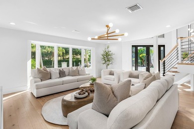Welcome to this timeless Gulf Stream residence, perfectly - photo 2