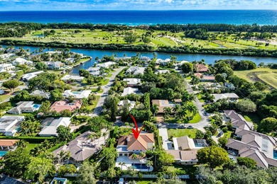 Welcome to this timeless Gulf Stream residence, perfectly - photo 4