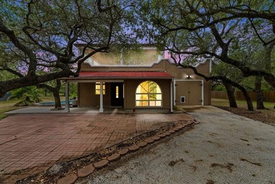 (private lake, pond, creek) Home For Sale in Rockport Texas