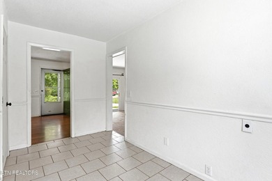 Welcome to 513 Smokey Drive in Loudon, TN! This charming - photo 14