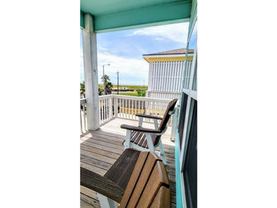 Coastal Getaway on Stilts - Ideal for Fun, Fishing & Family Time - photo 5