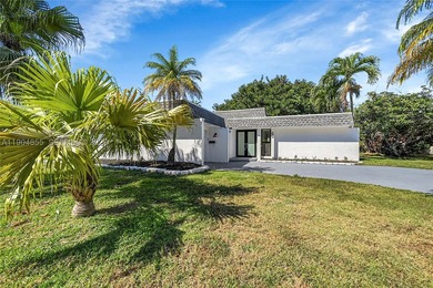 MUST SEE IN PERSON, MOVE IN READY, THIS CHARMING SINGLE-FAMILY - photo 12