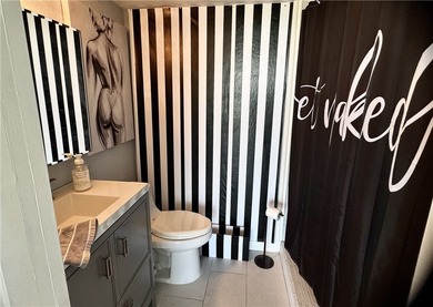 INVESTORS!!!!REDUCED!!!!!! PRICED TO SELL!!!!This beautifully - photo 16