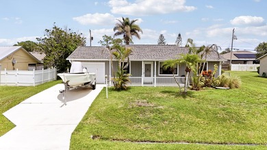 Discover this charming 2Bd, 2Ba Single Family home. Centrally - photo 1
