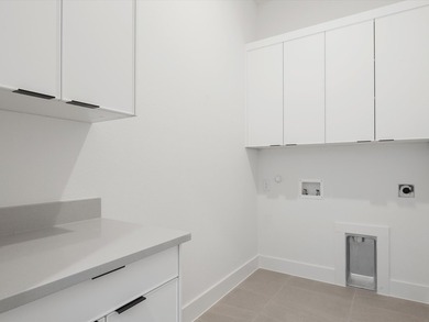 Ready Now!Step into the epitome of modern living with this - photo 24