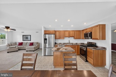 Welcome to 43 Nita Drive in the desirable Garrison Lake Green - photo 10