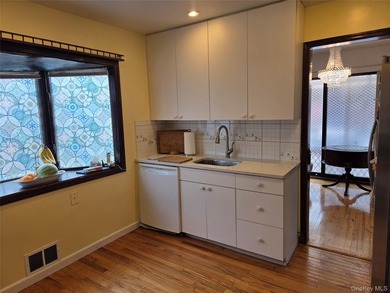 Both Units Well Kept Multi Family. Triplex All In Working - photo 12