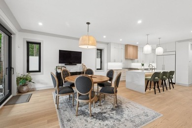 Welcome to this exceptional 4-bedroom, 3.1-bath duplex residence - photo 14